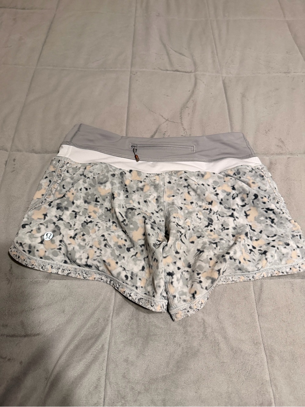 lululemon athletica Light Gray Floral Athletic Shorts with Cream Accents - Picture 2 of 3